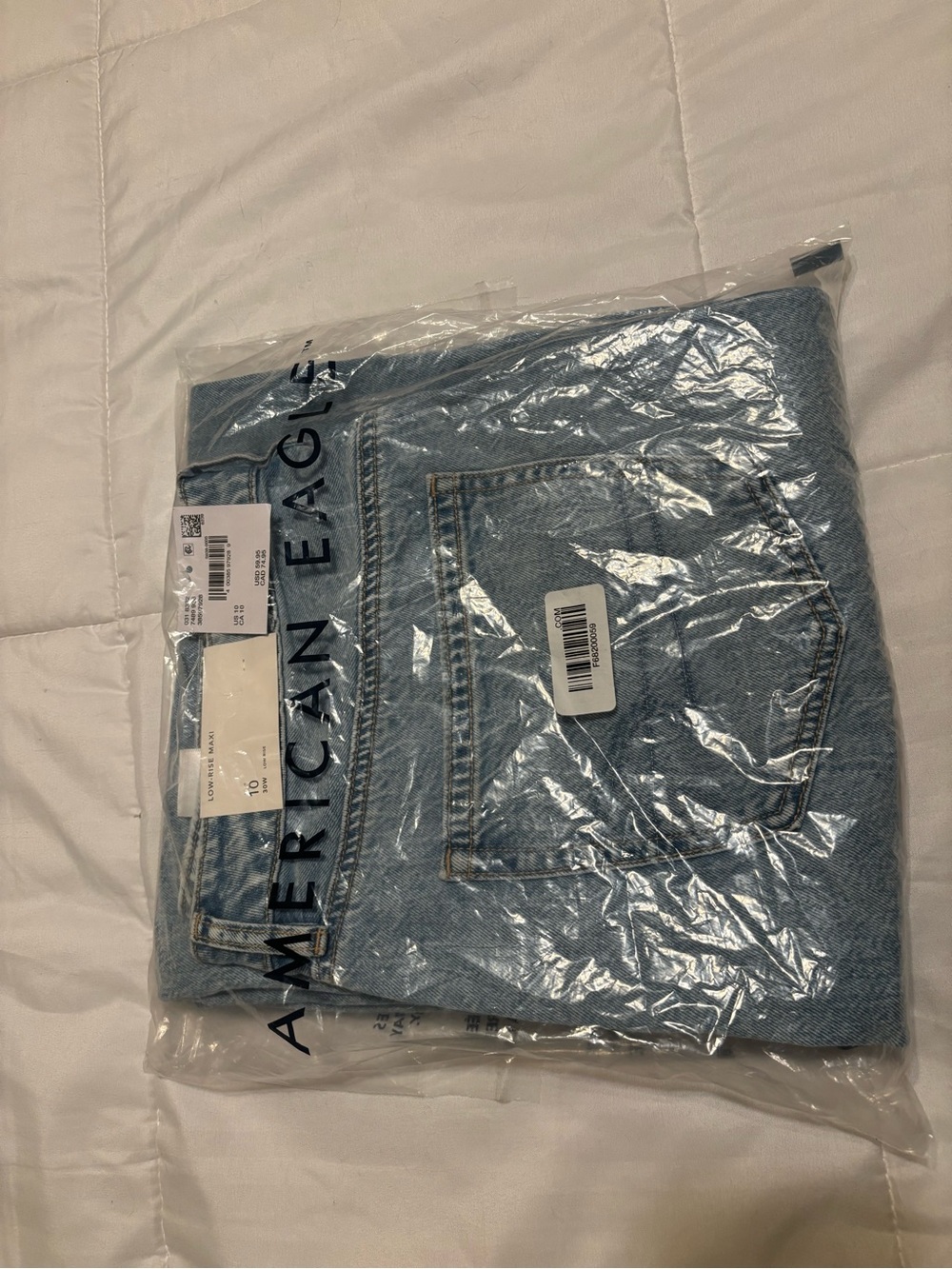 American Eagle Outfitters Light Blue Straight Leg Jeans with Center Front Slit - Picture 4 of 4